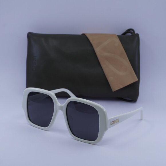 Loewe LW40134U 25A Sunglasses Ivory Square Frame, Smoke Lenses - Picture 10 of 10